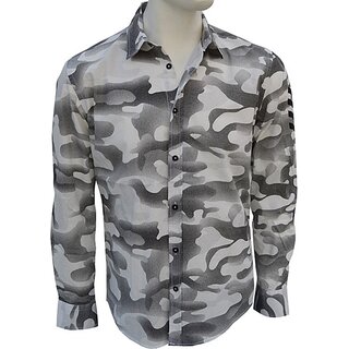 Brandneu Modisches Herrenhemd CARISMA im Militarystyle...